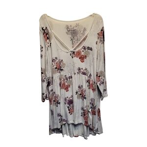 Torrid Cream Floral Pleated Super Soft Tunic 3/4 Sleeve Decorative Neck- Size 2X